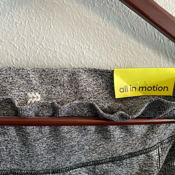 All In Motion Legging - Picture 2 of 4